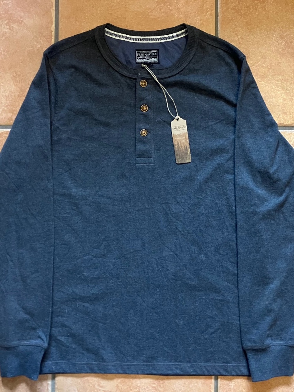 Men’s Free Nature Long Sleeve Henley | Grey | Size L | NWT